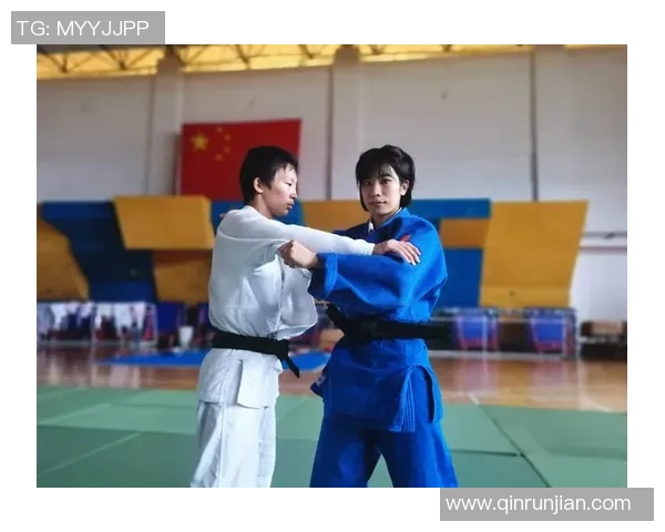 李丽专访：从青涩少女到羽毛球冠军的奋斗与成长之路