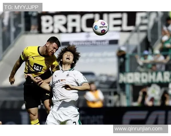 拒绝进攻的足球明星如何在防守中展现个人魅力与团队精神