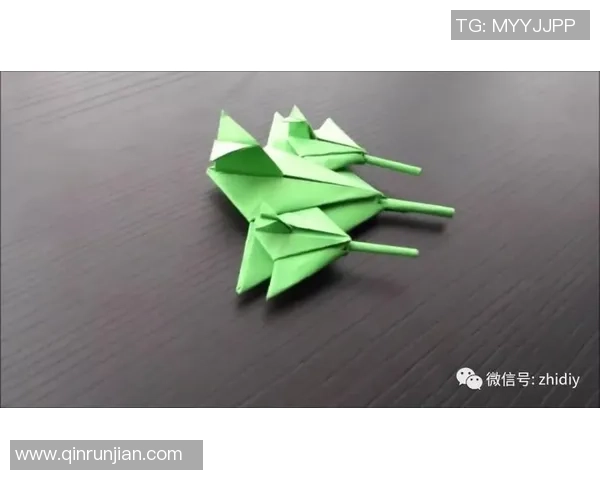 用纸折叠足球明星的创意教程轻松打造你的纸艺偶像 用纸折叠足球明星的创意教程轻松打造你的纸艺偶像